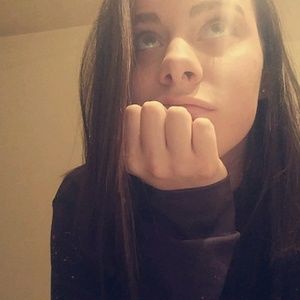 Meet your Posher, Haylee